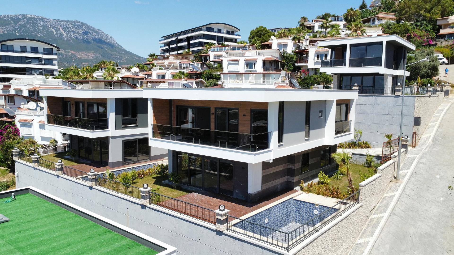 Alanya, Kargıcak'ta 200 - 250 m² Arasında ki Boyutlarda Satılık Sıfır Villalar