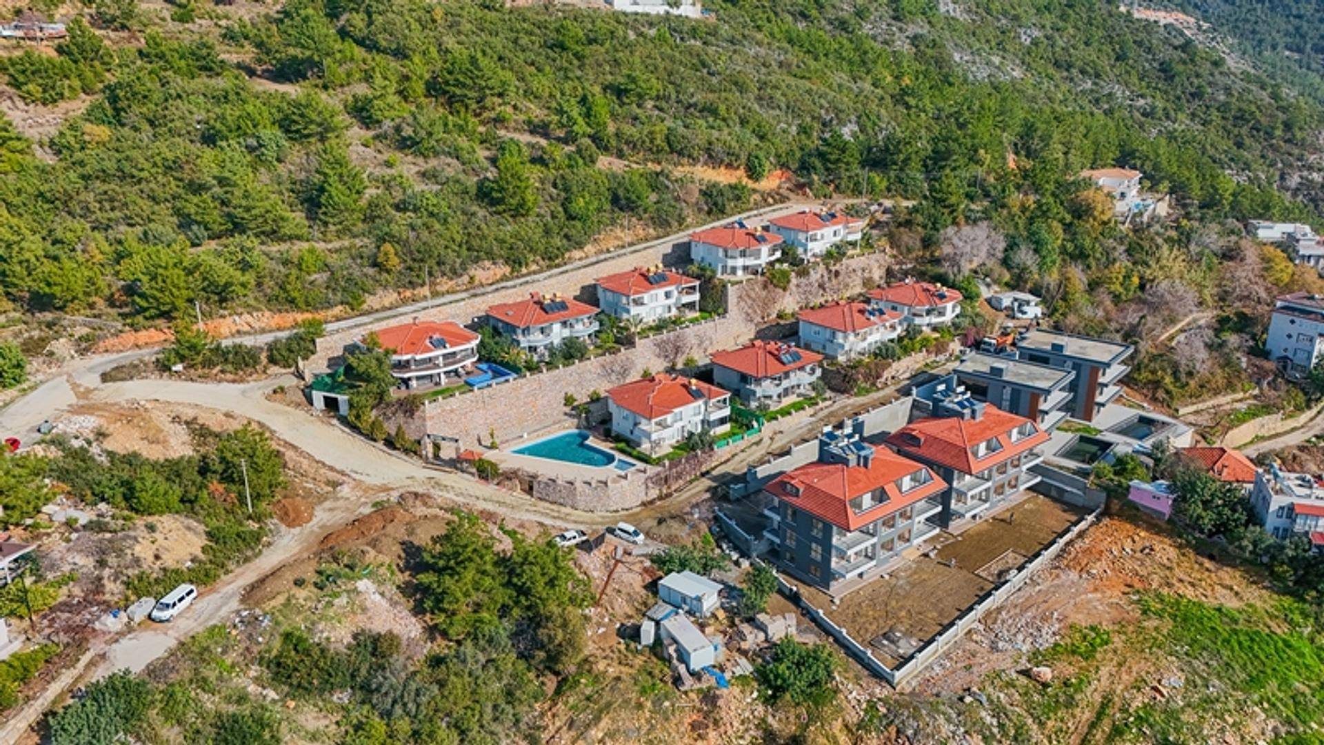 Doorverkoop: 3-Slaapkamer Villa in Bektas, Alanya