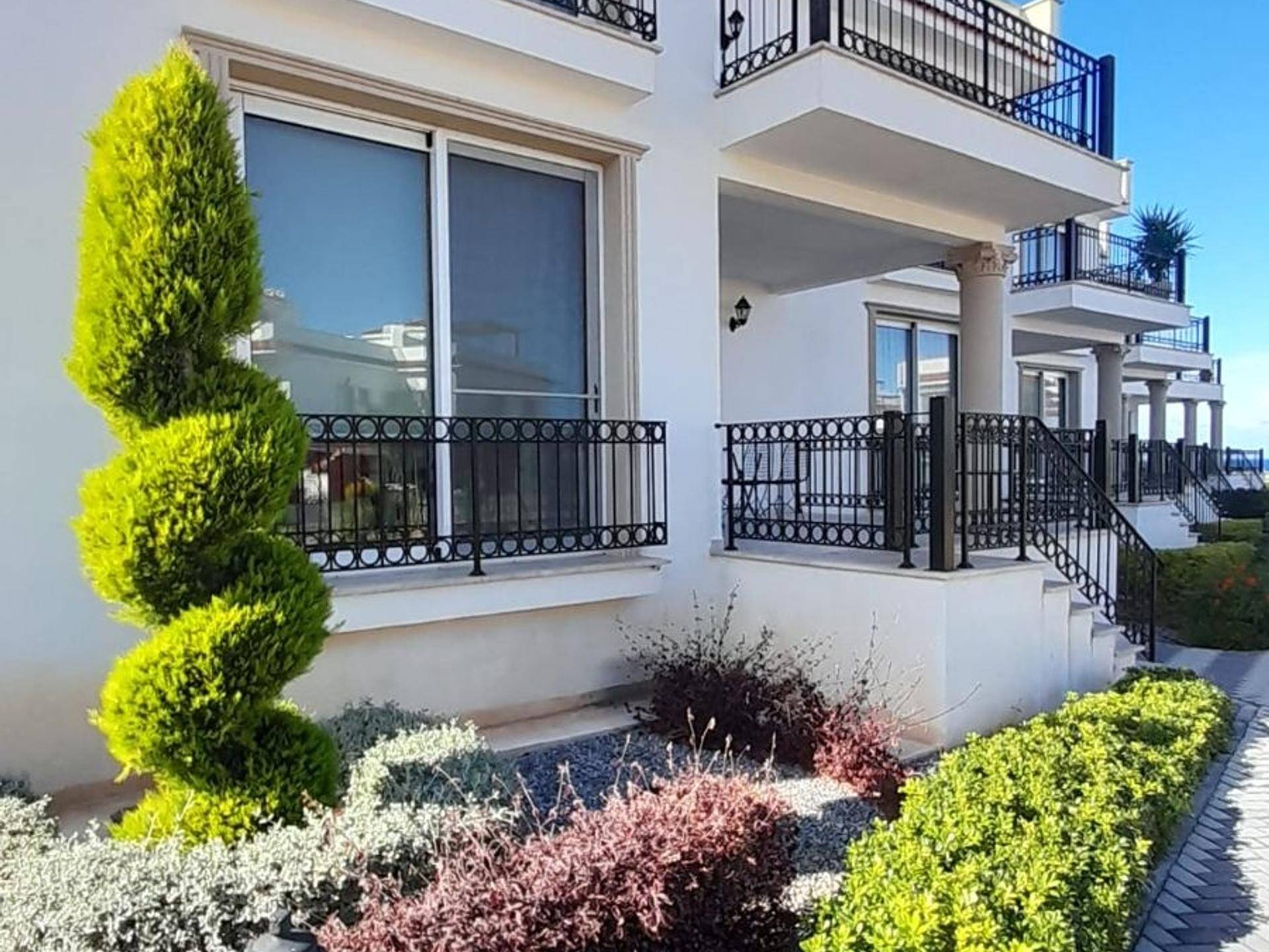 2-spálňový apartmán s malebným výhľadom v meste Kyrenia