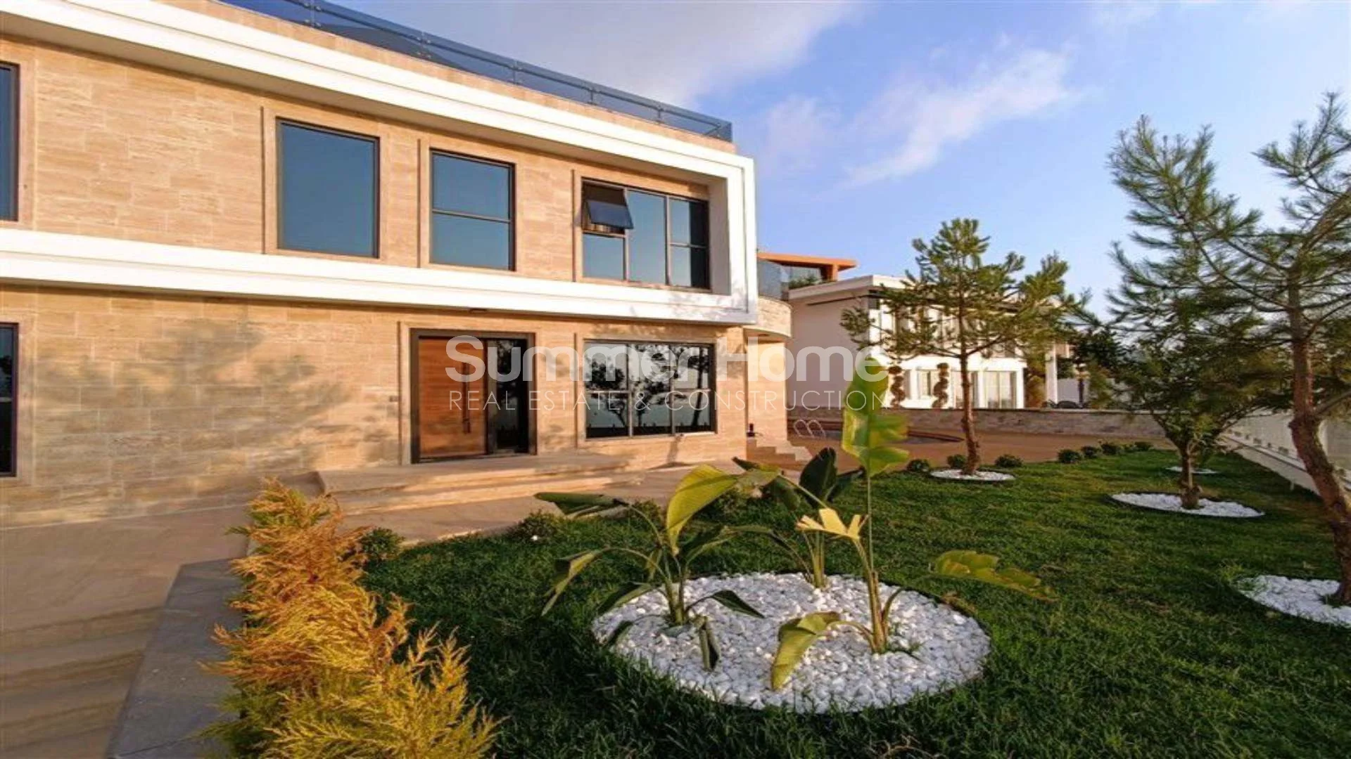 Ultra-Modern Luxurious Villa in Kargicak general - 4