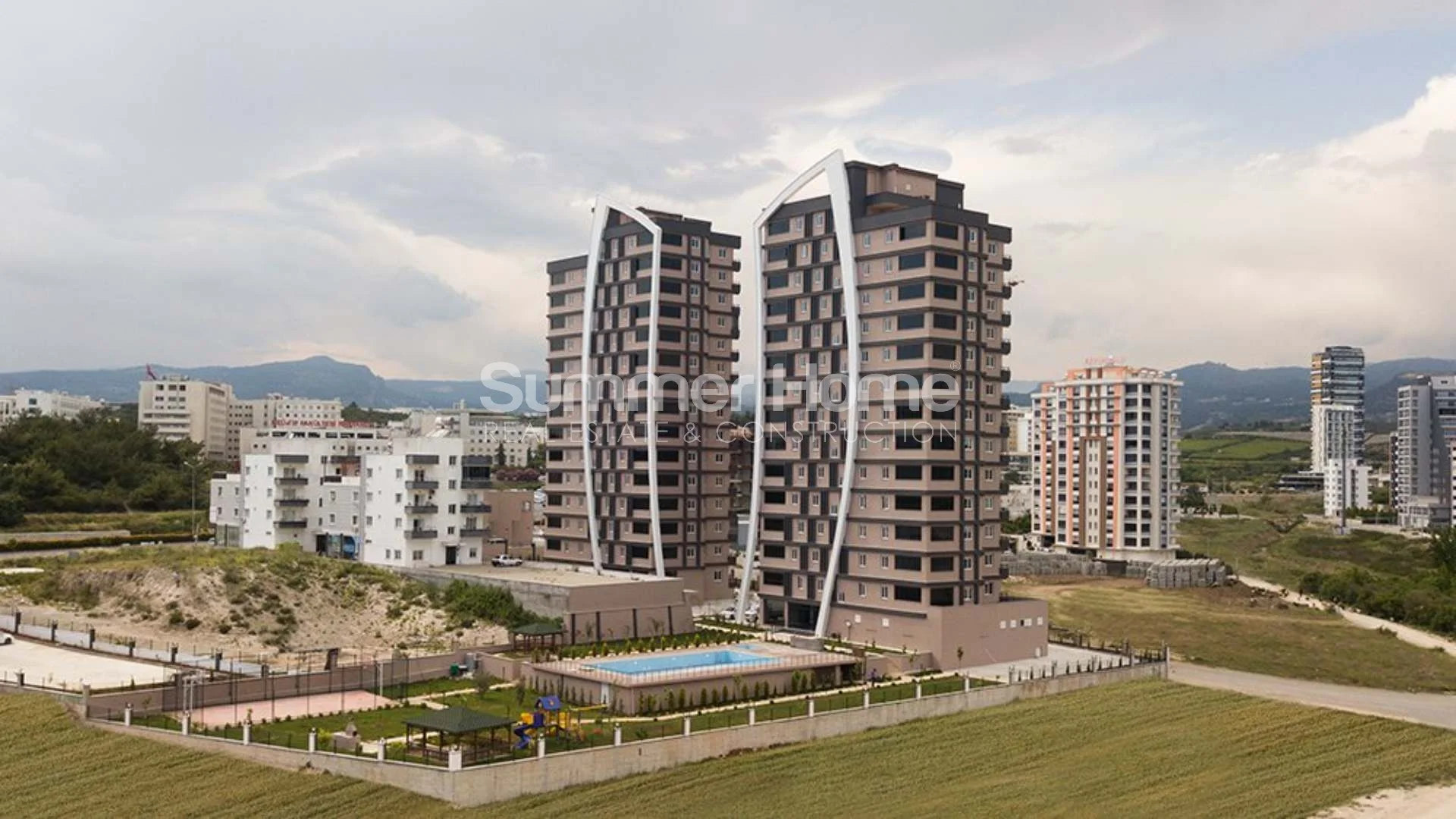 Spacious Apartments at Prime Location in Yenisehir, Mersin General - 4