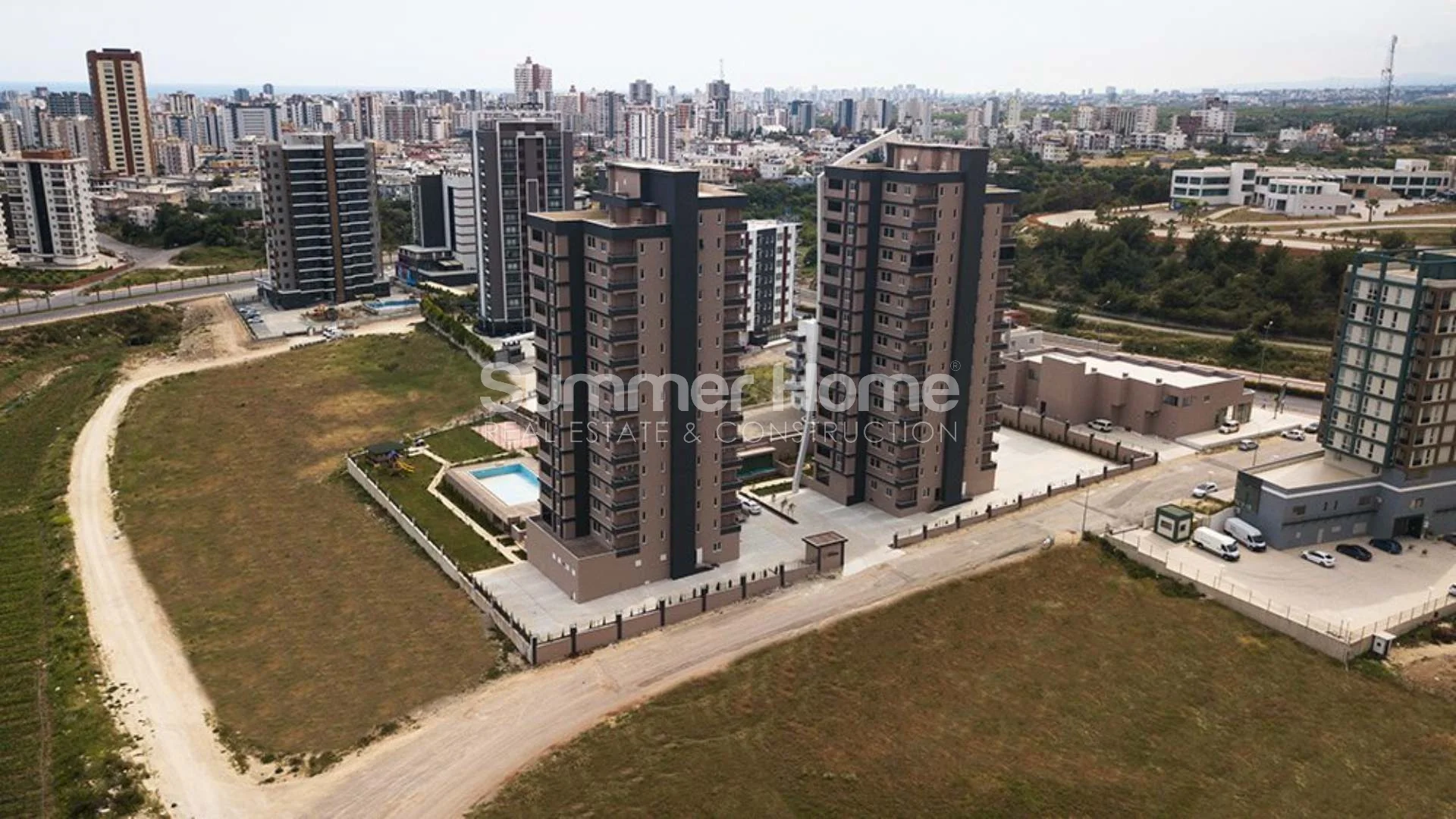 Spacious Apartments at Prime Location in Yenisehir, Mersin General - 5