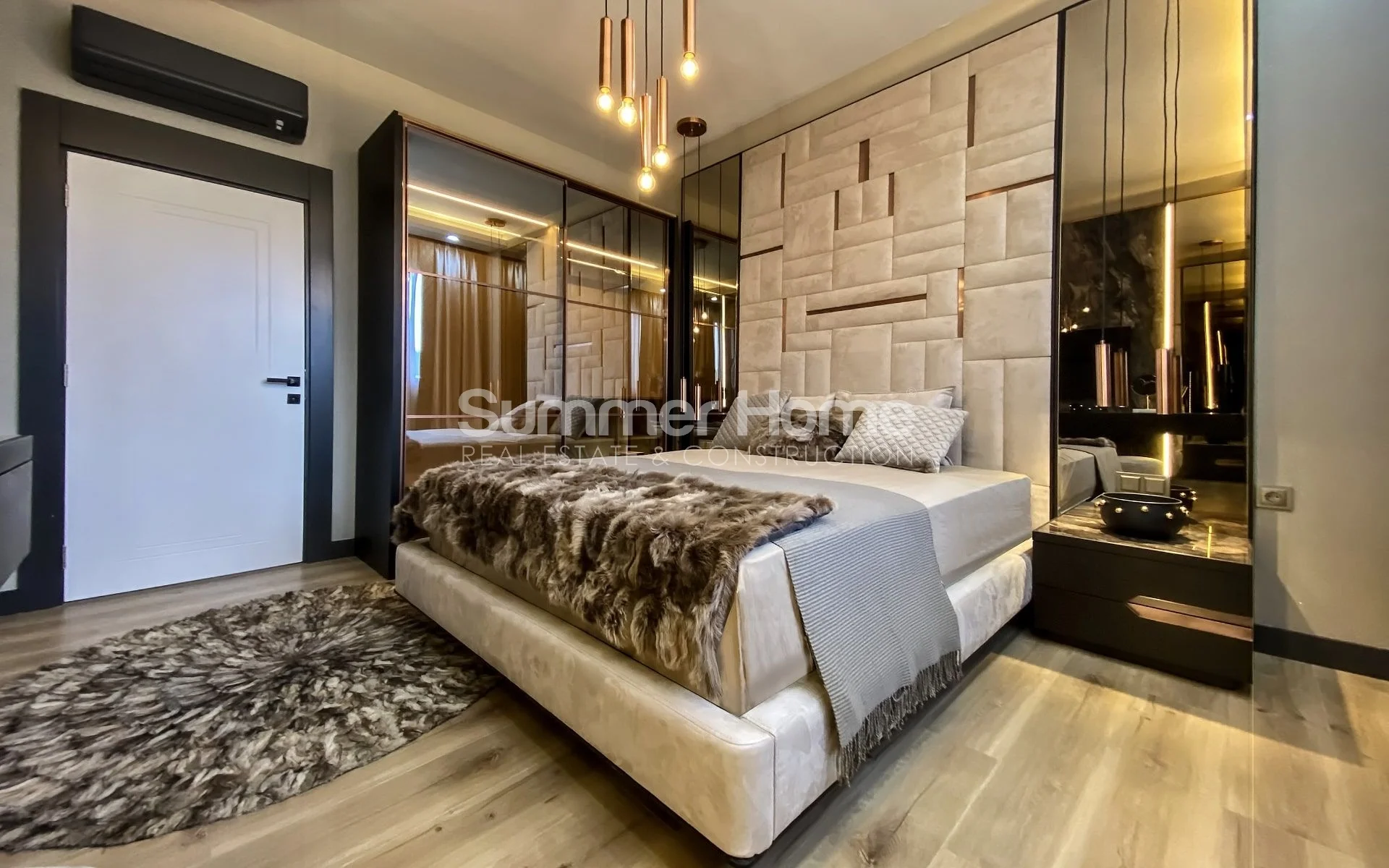 Spacious Apartments in Desirable Altinas Interior - 10