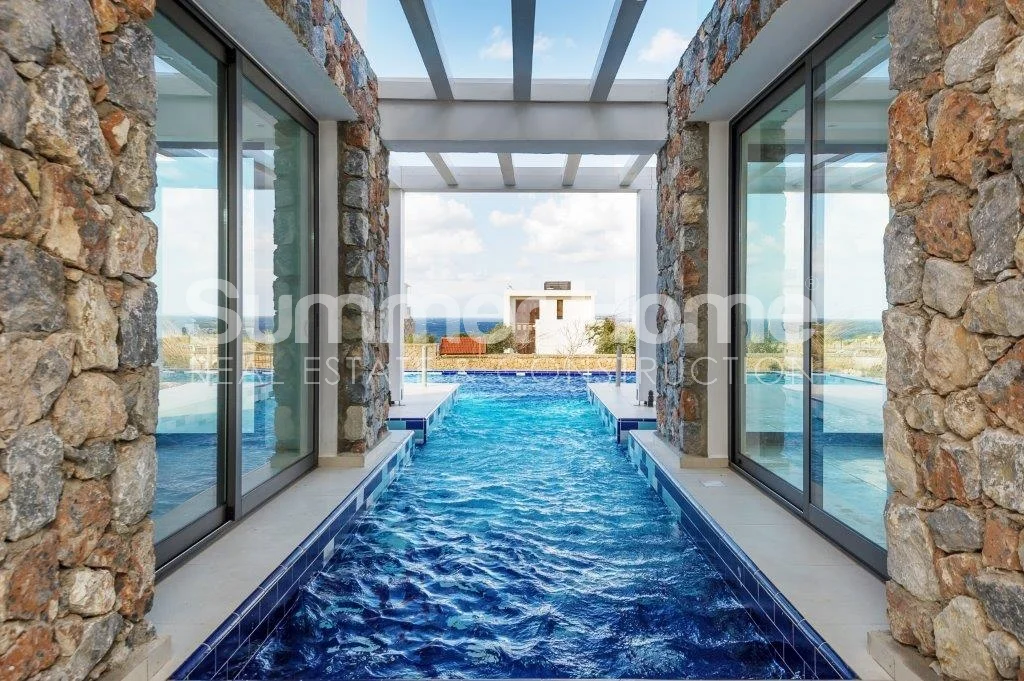 villas Spacieuses en duplex avec un design luxueux dans un endroit unique à Chypre interior - 10
