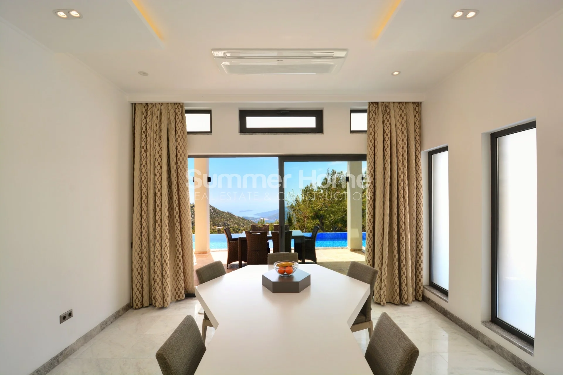 Three-bedroom spacious & luxurious villa in Kalkan Interior - 4