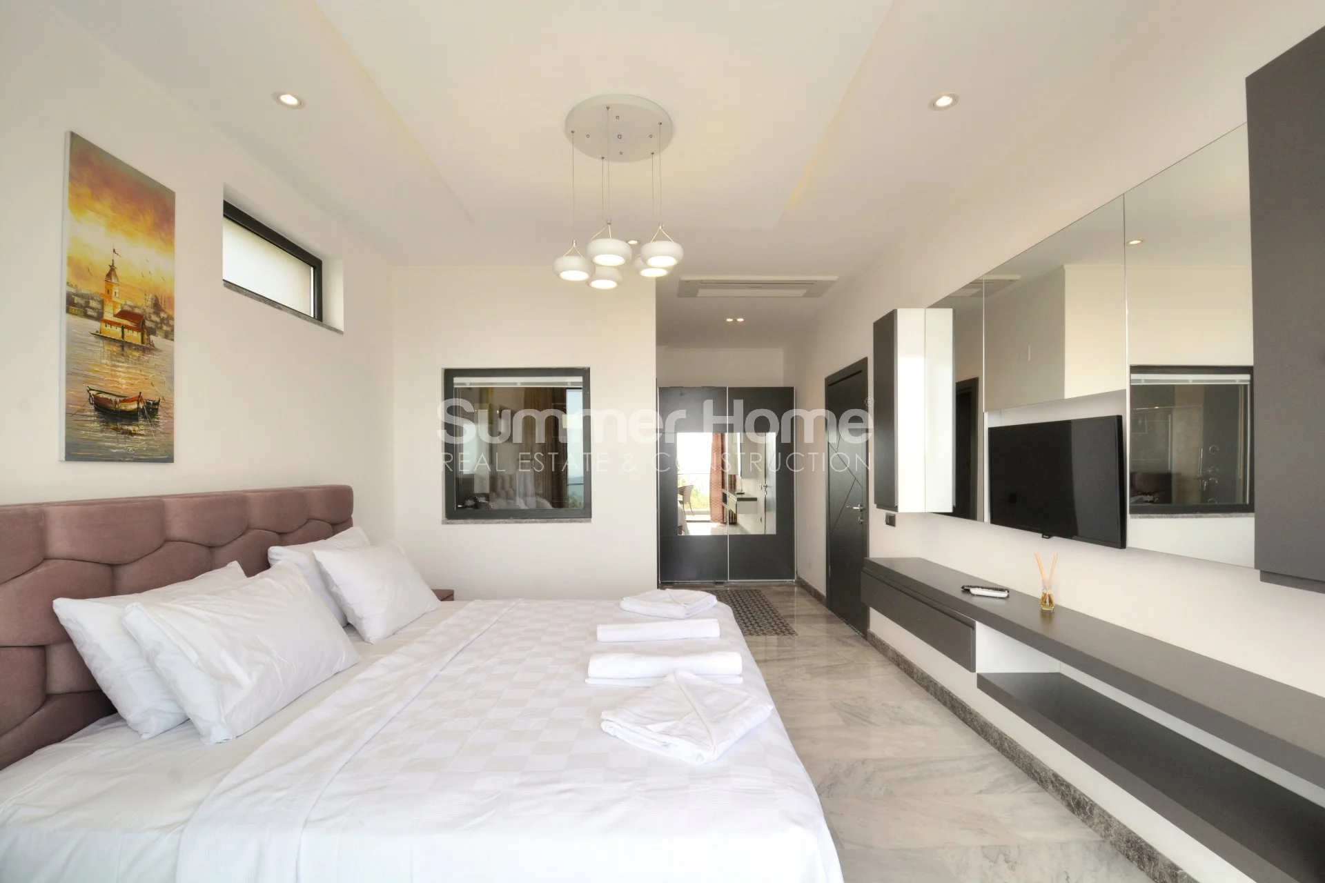 Three-bedroom spacious & luxurious villa in Kalkan Interior - 5